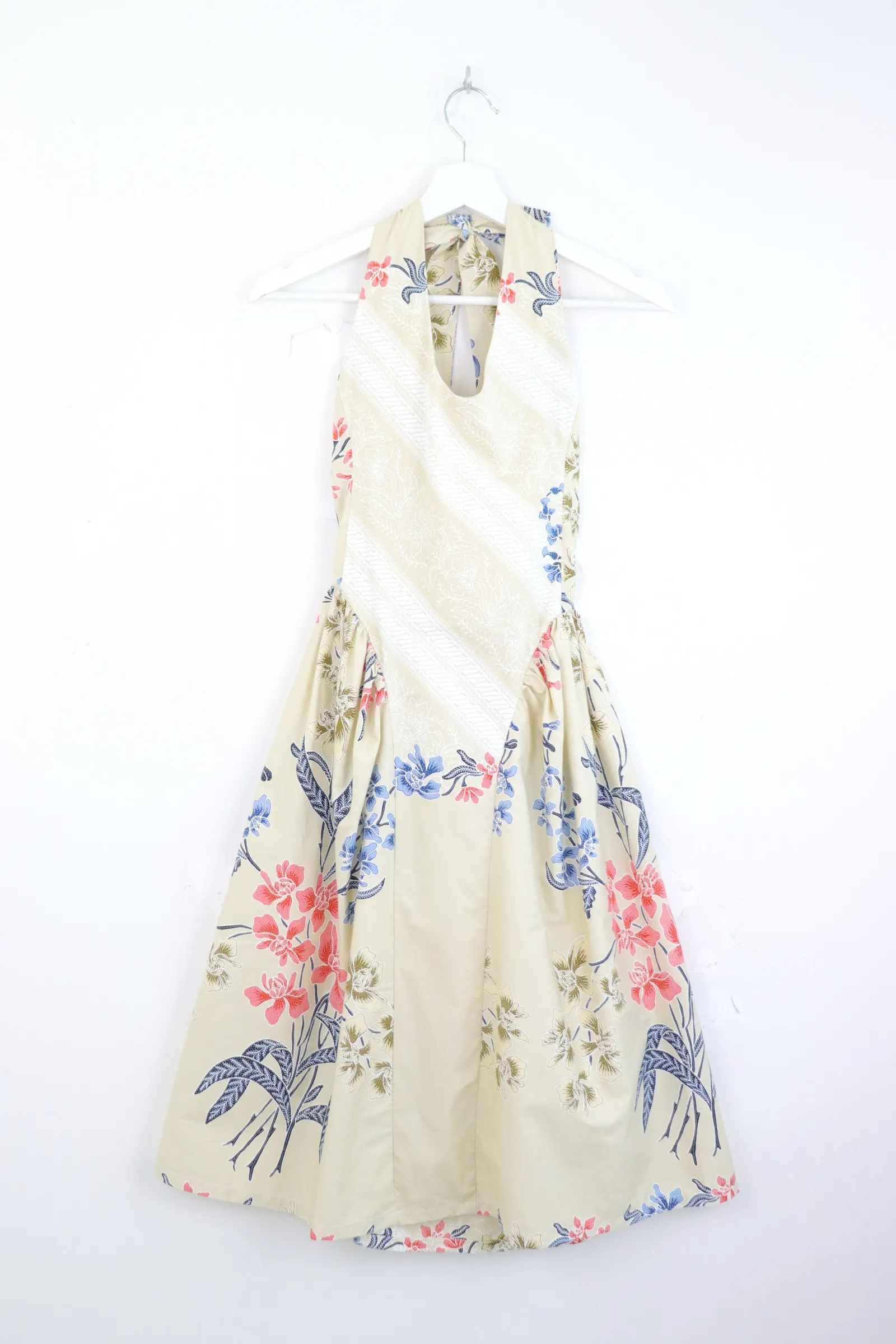 Puteri Halter Dress - Puteri Lunaria