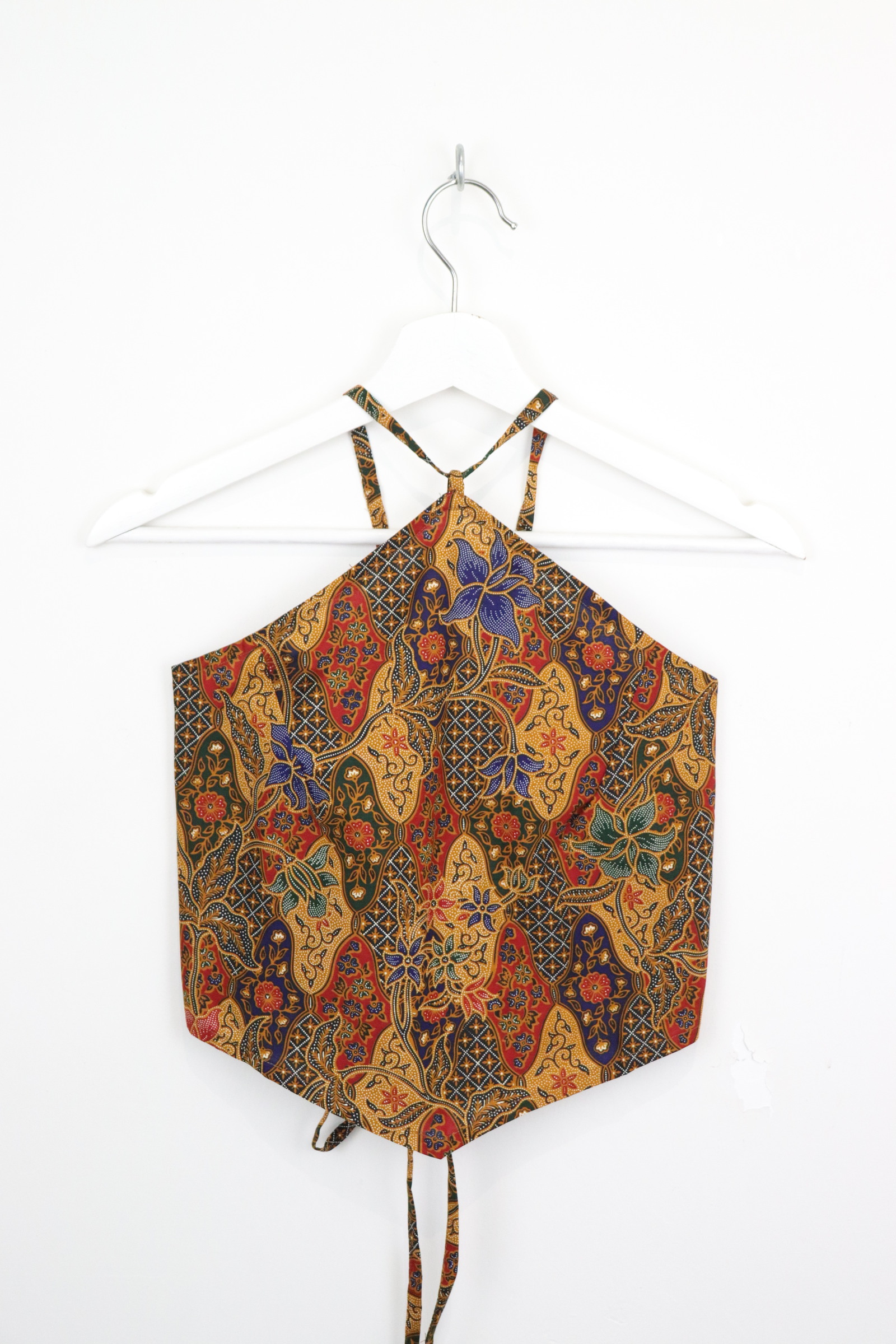 Diamond V Halter Top - Suzume