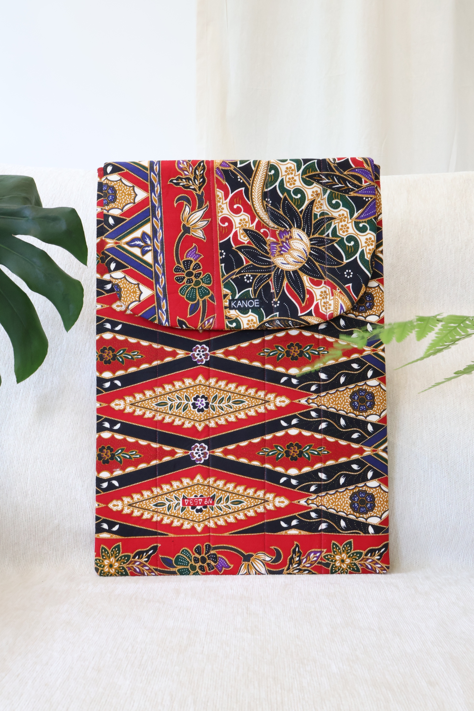 Batik Laptop Bag - Scarlet Tiles