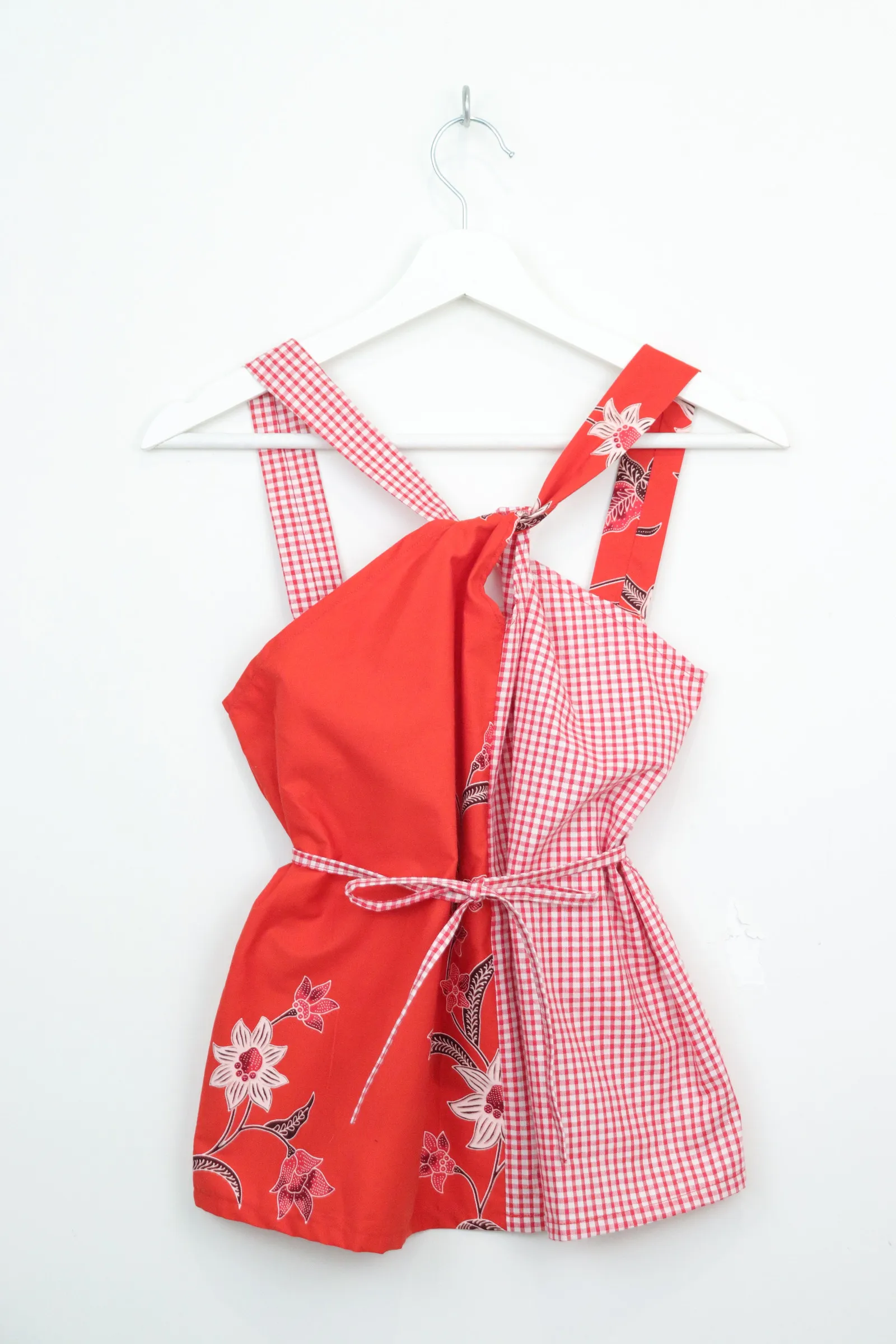 BE PRESENT Gingham Top - Snowflake Kiss [ M-L ]