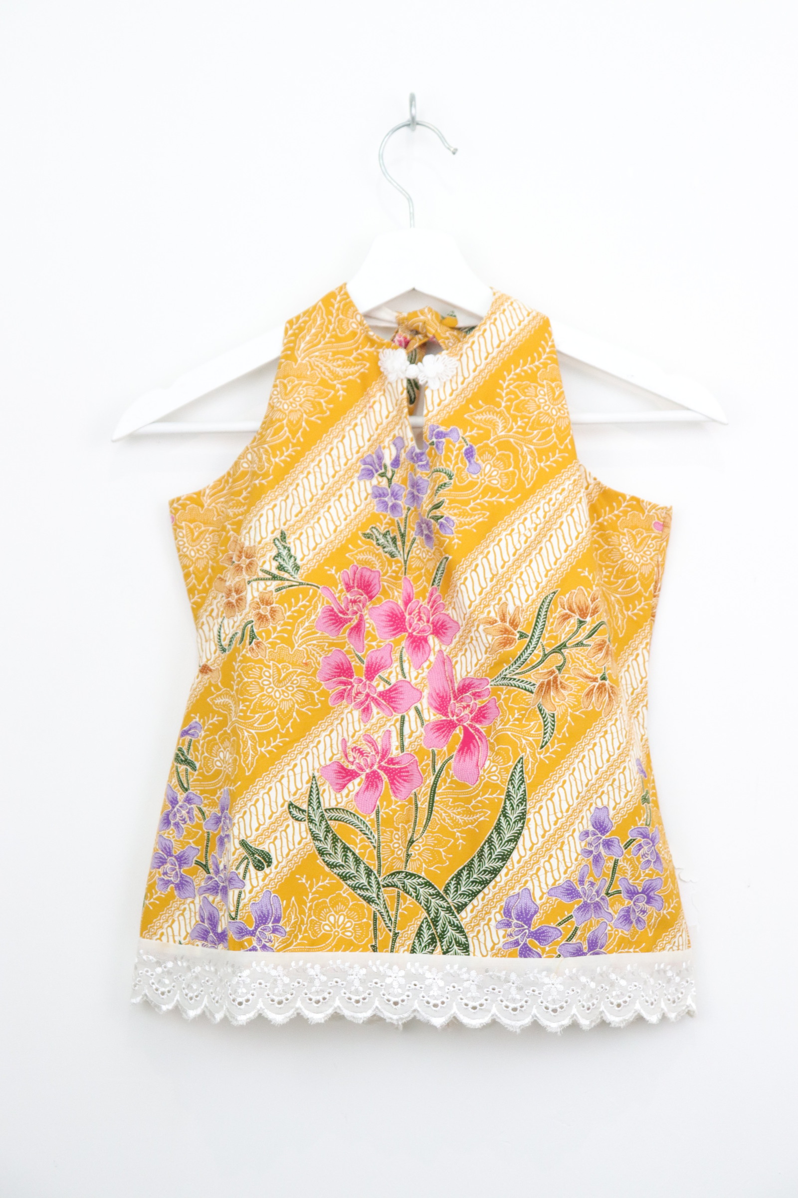 C.C. Halter Lace Batik Top - Dandelia [ M ]