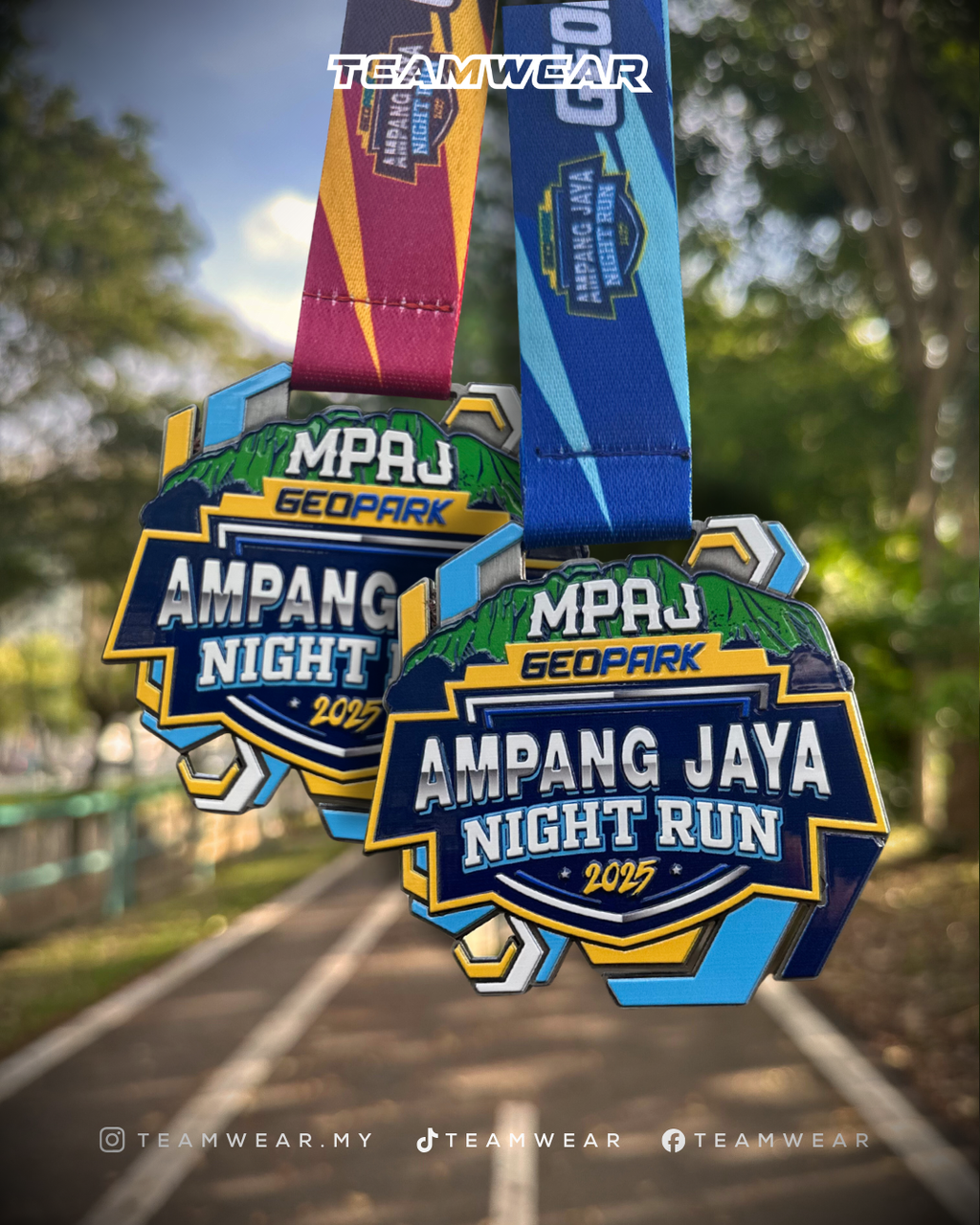 Blue and White Minimalist Thailand Tour and Travel Promotion Instagram Post  (5)