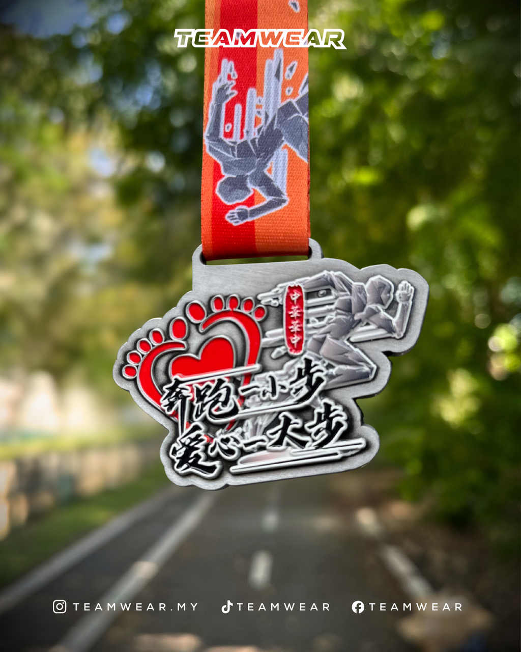 Blue and White Minimalist Thailand Tour and Travel Promotion Instagram Post  (25)