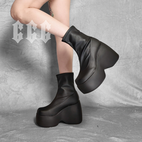 Untitled design - 64-1740465830303