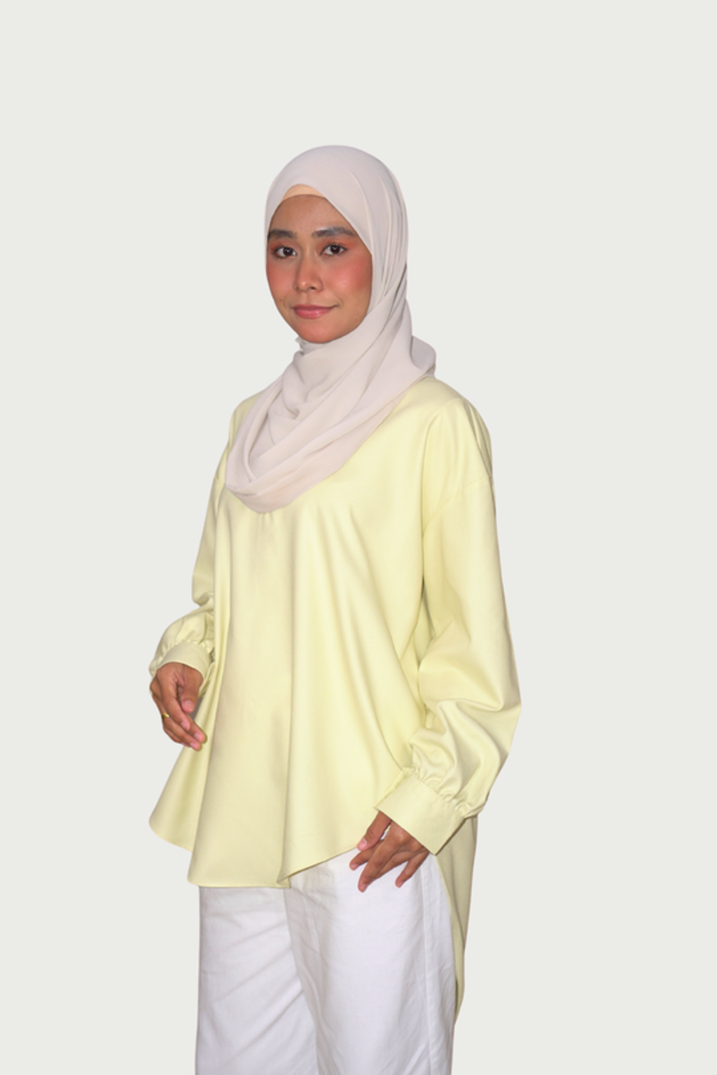 SOFT YELLOW