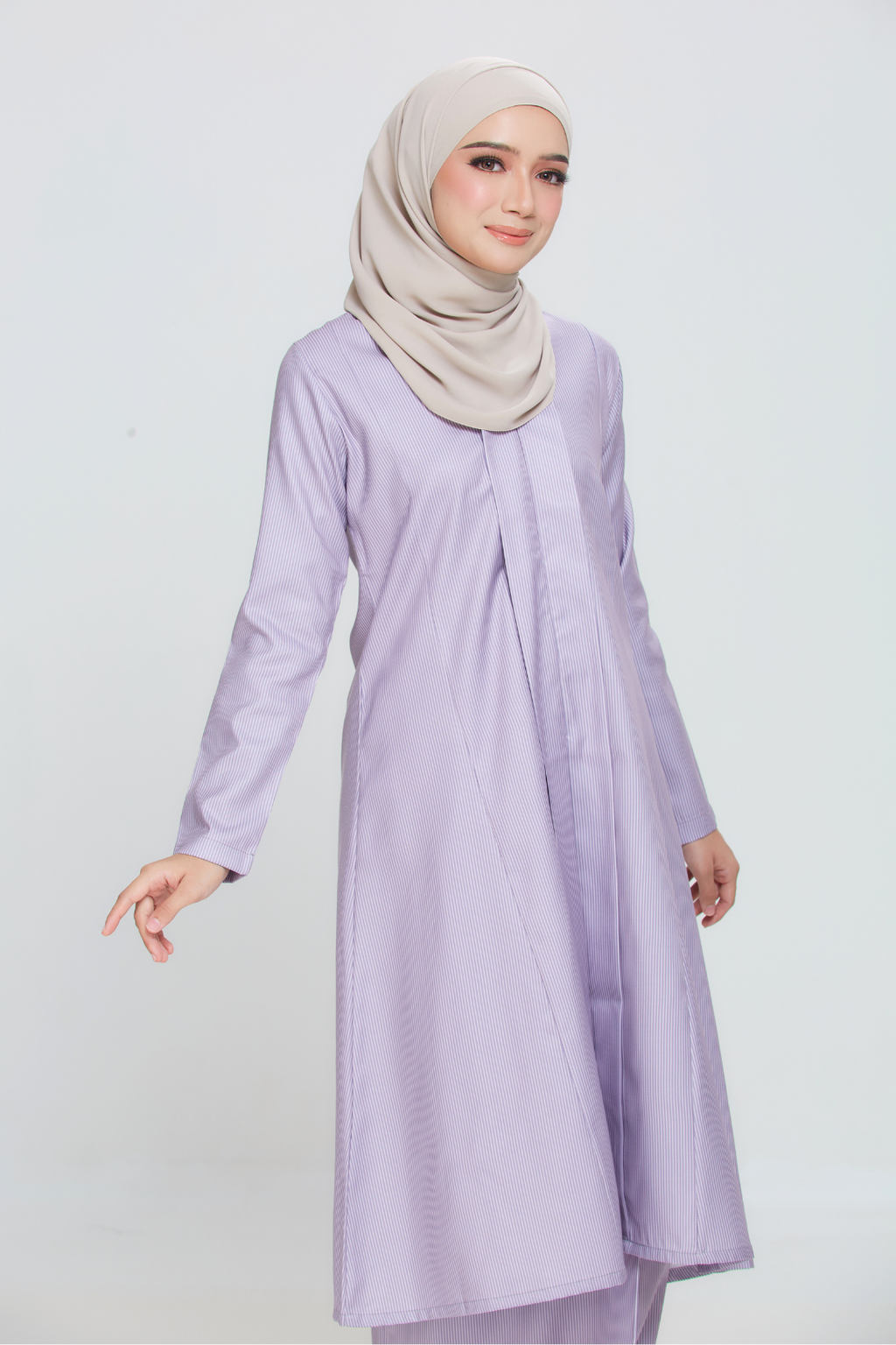 Lilac_3_95987841-a1fa-44d8-bf88-53b50d094a48