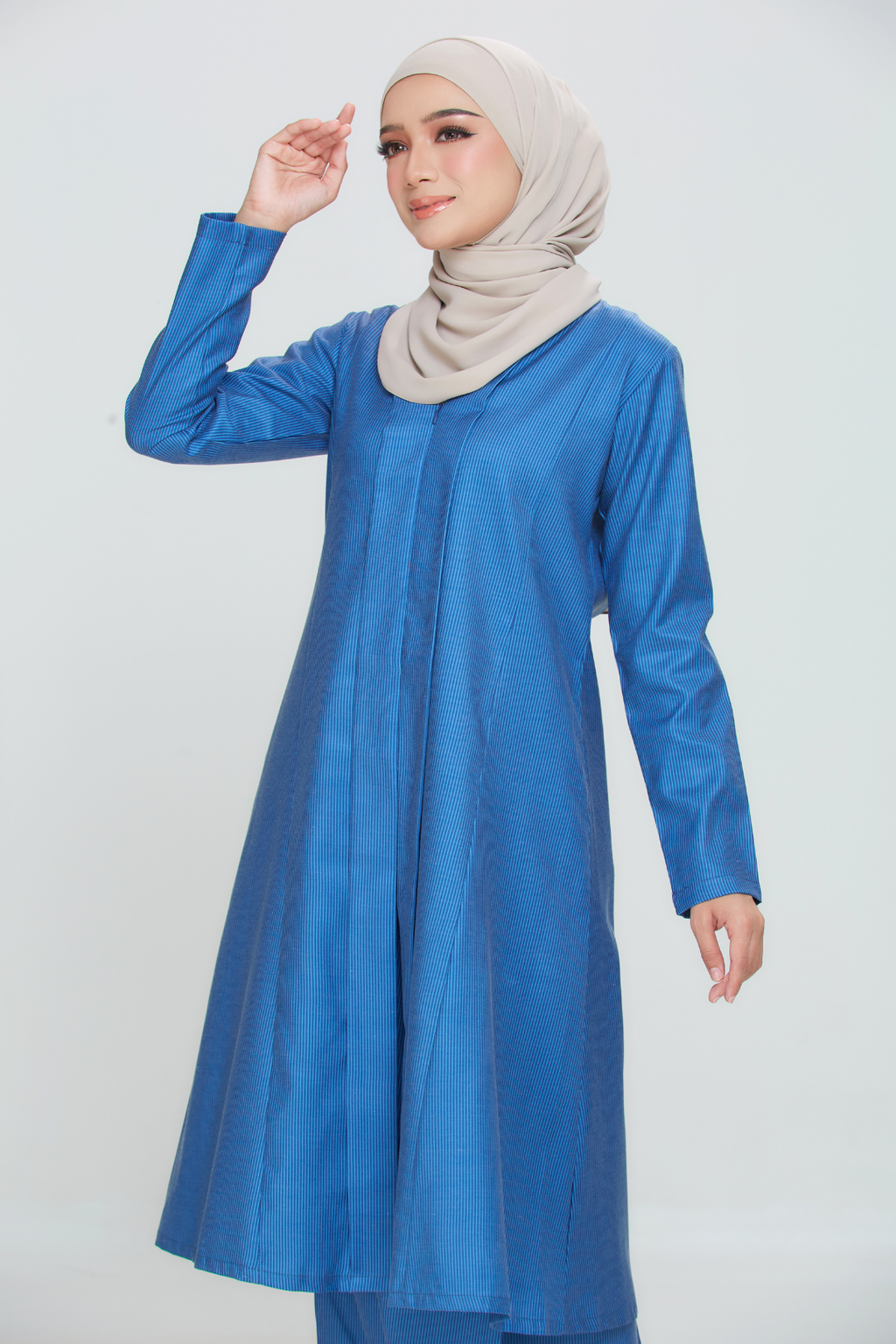 Blue_3_f83a3756-698d-4bfe-a04b-342467c559e9