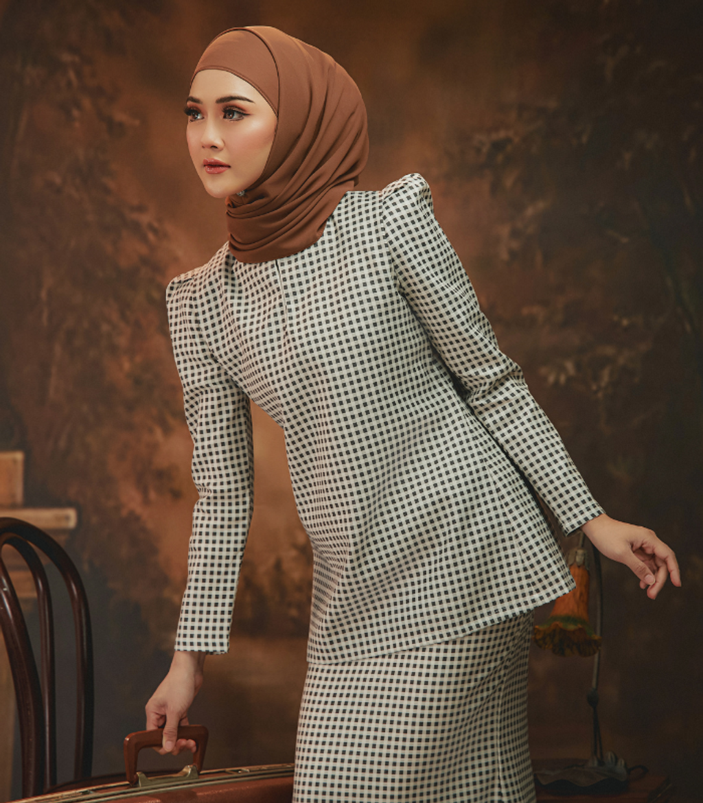 Cendana_2_10294b86-f17a-483a-97c1-19629ce4cc38