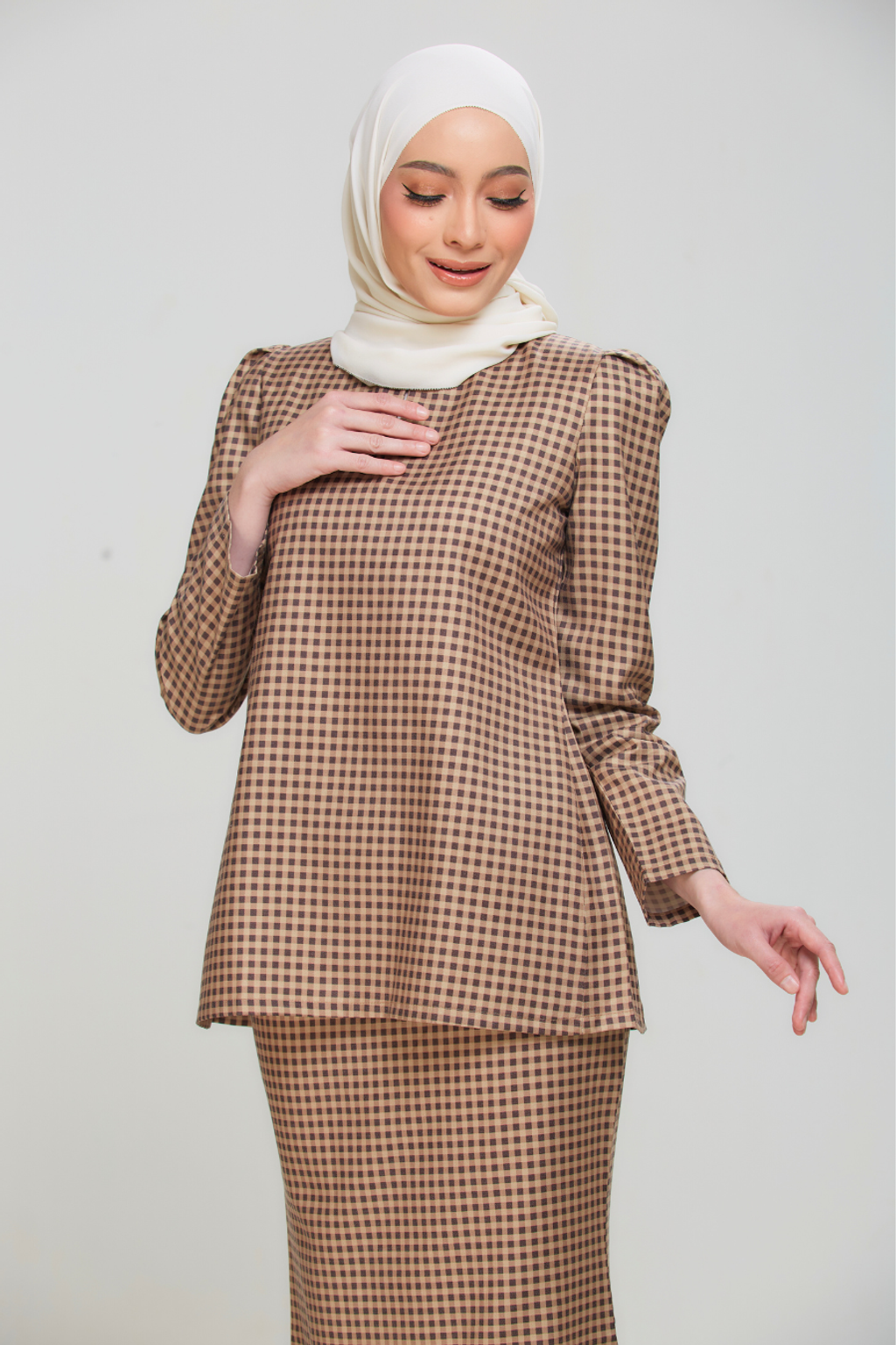 Cinnamon_3_f5ee5f20-585c-46b1-9f4f-54b3e55fd23d