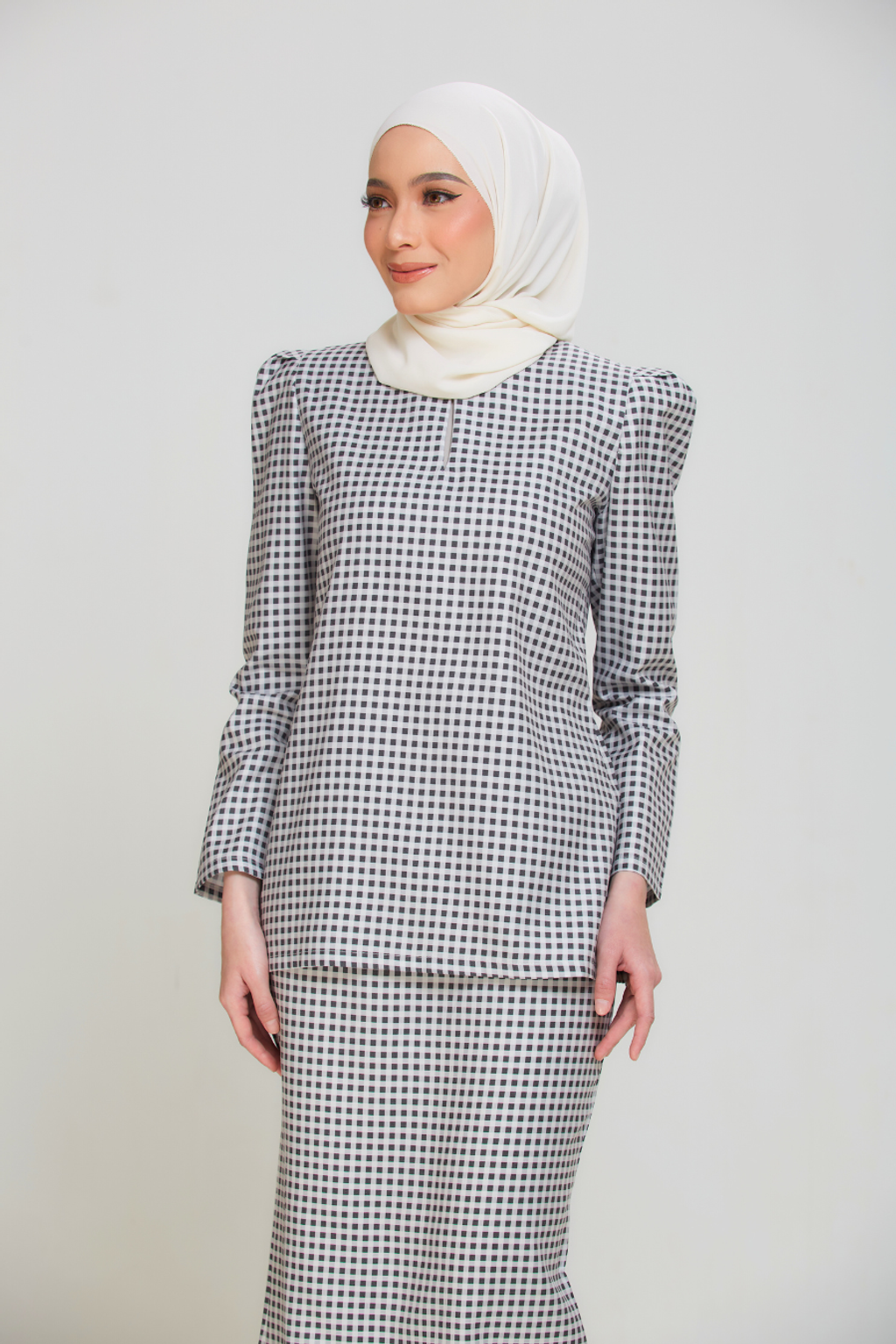 White_3_4cefb5a4-baa0-443a-b9f6-52f5682ad655