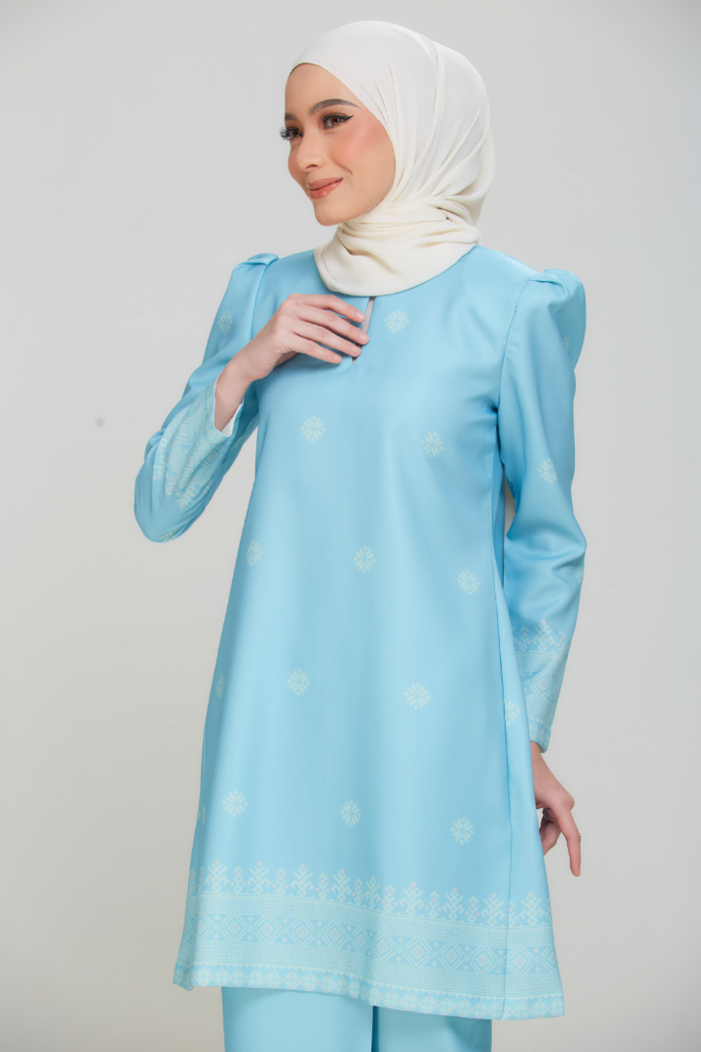 Blue_3_a49c98a1-92d9-448d-b799-73d858785dfe