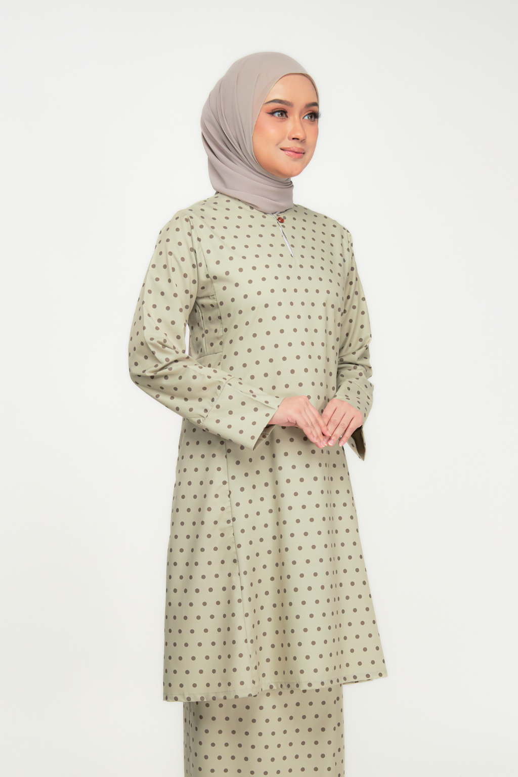 Taupe_2_7c2d5f41-7a58-4677-a0af-00efbc11c6d7