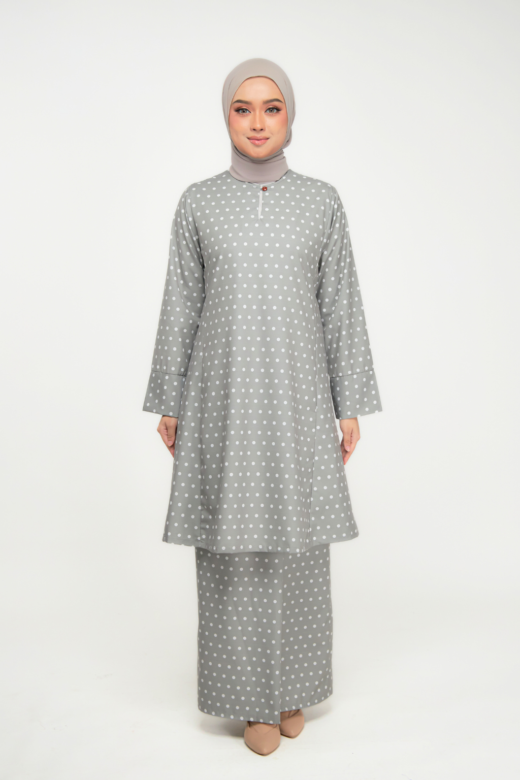 Grey_f01827b3-dd57-4b05-9ee2-63b5a5c71a14