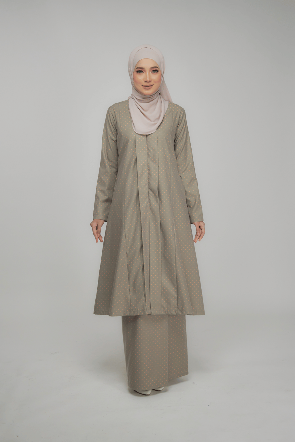 Taupe_a370a701-6a56-4c68-bd60-ea96e69fcd19