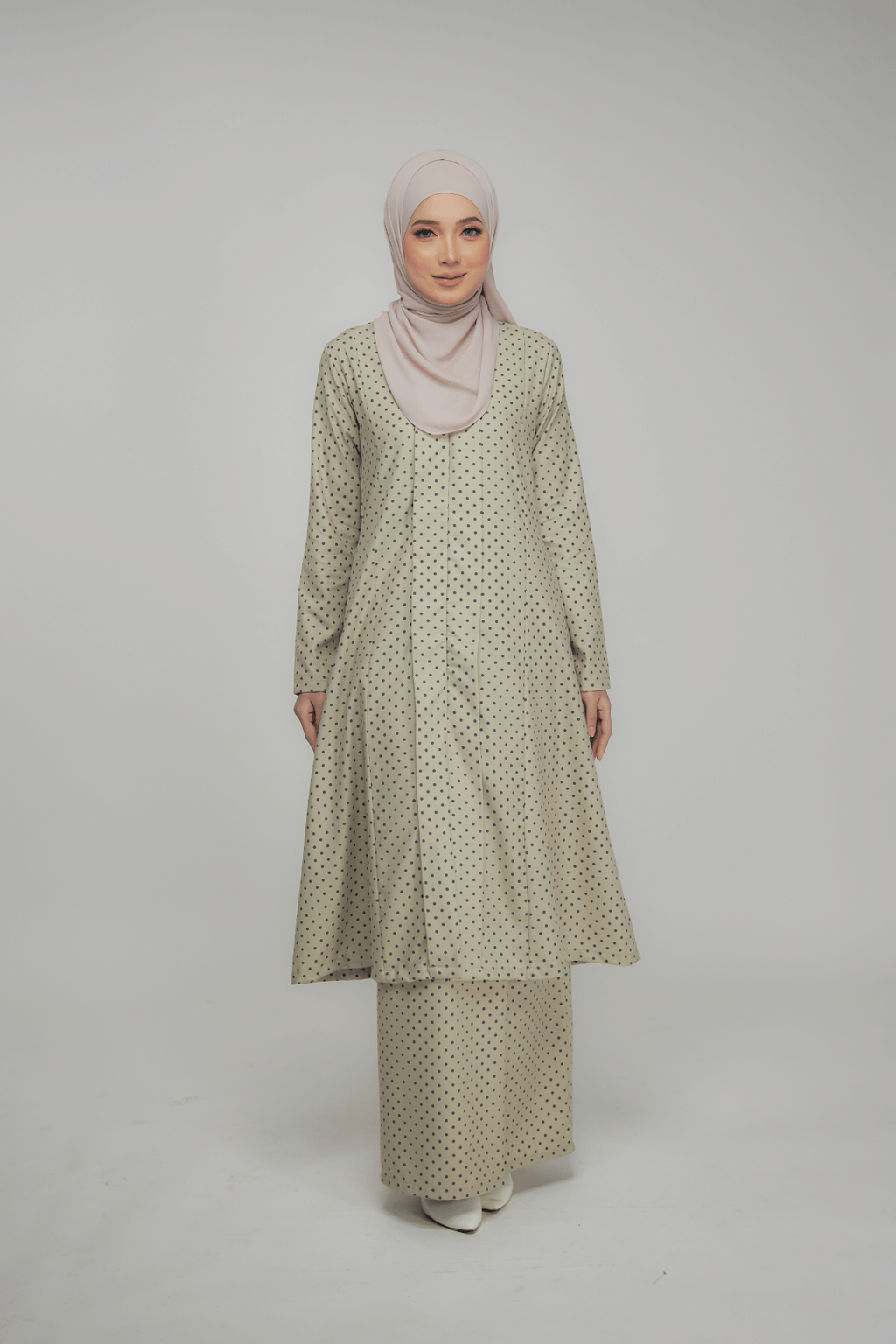 Cream_1758a8c8-0372-48ec-a614-4f7835ad3341