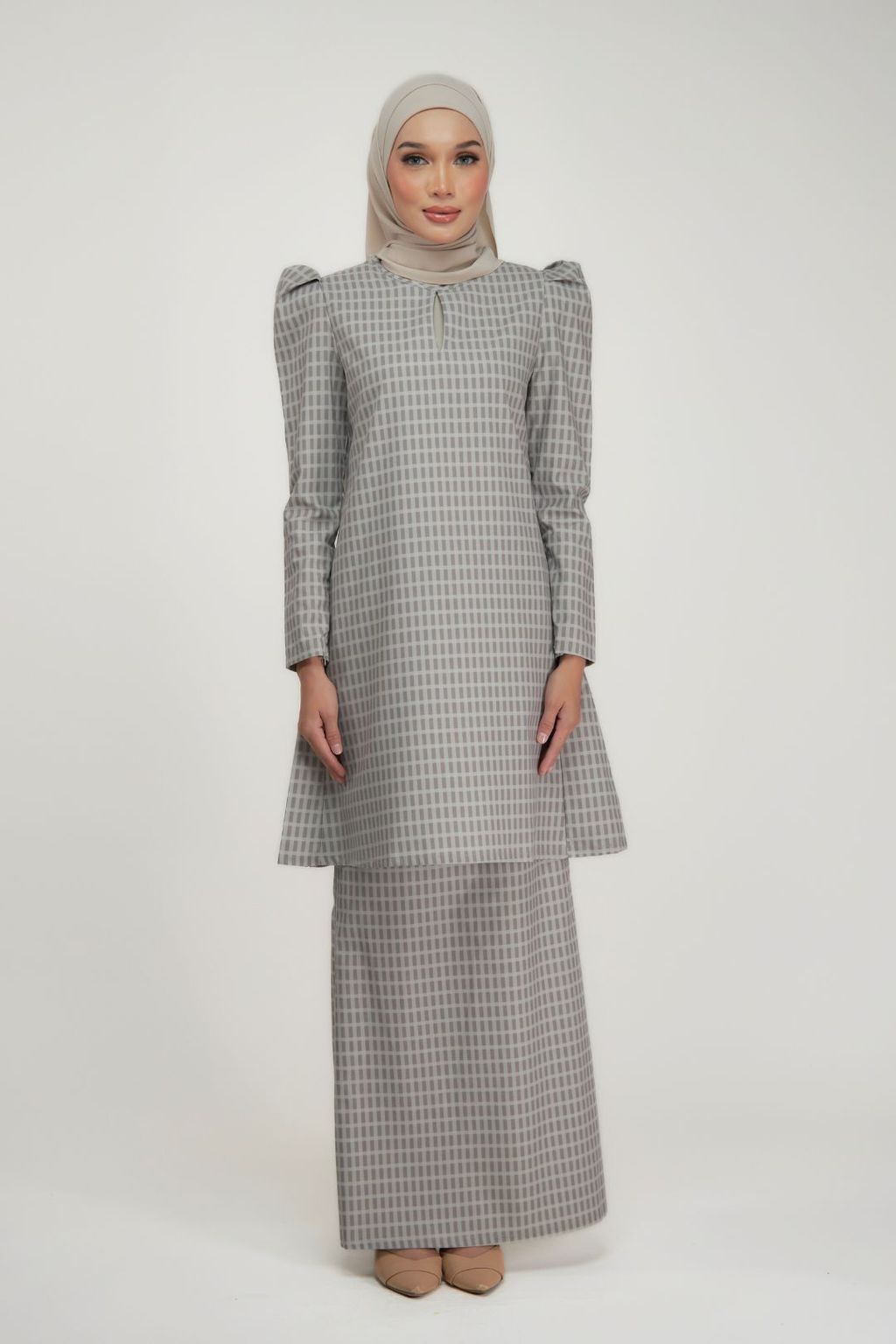 Grey_48d4ca2b-d872-4abc-84c7-4501bddc063d