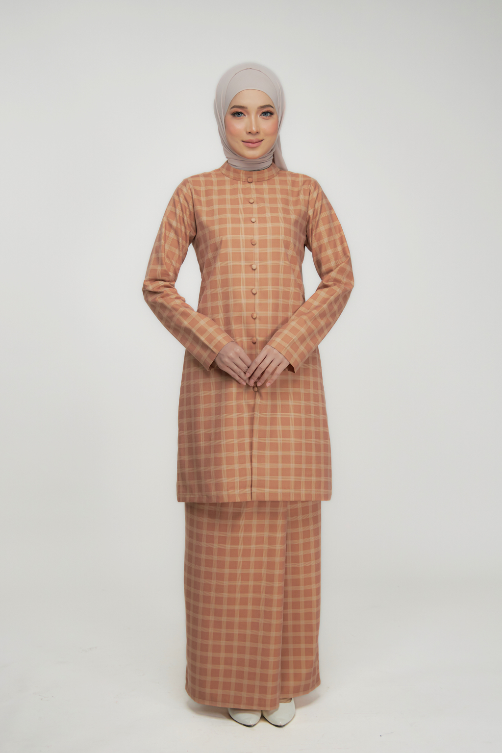 Cinnamon_762602fc-b4a2-48aa-80e7-e8ac9de1ccab