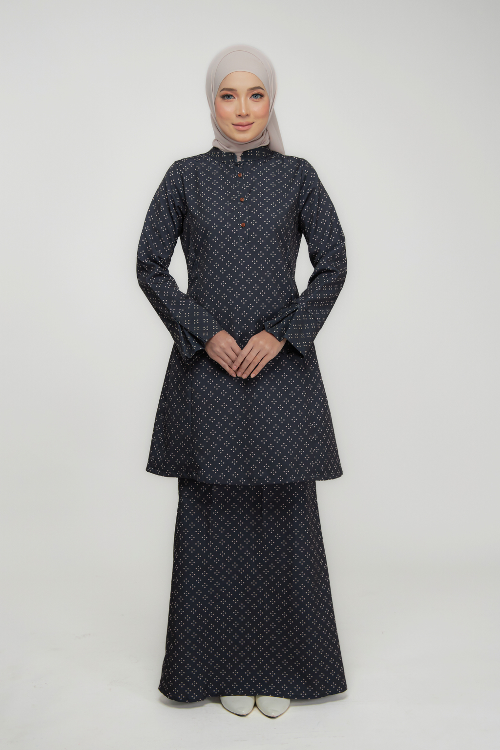 Black_e45ccb54-e86e-4470-9700-b75737e67ac3