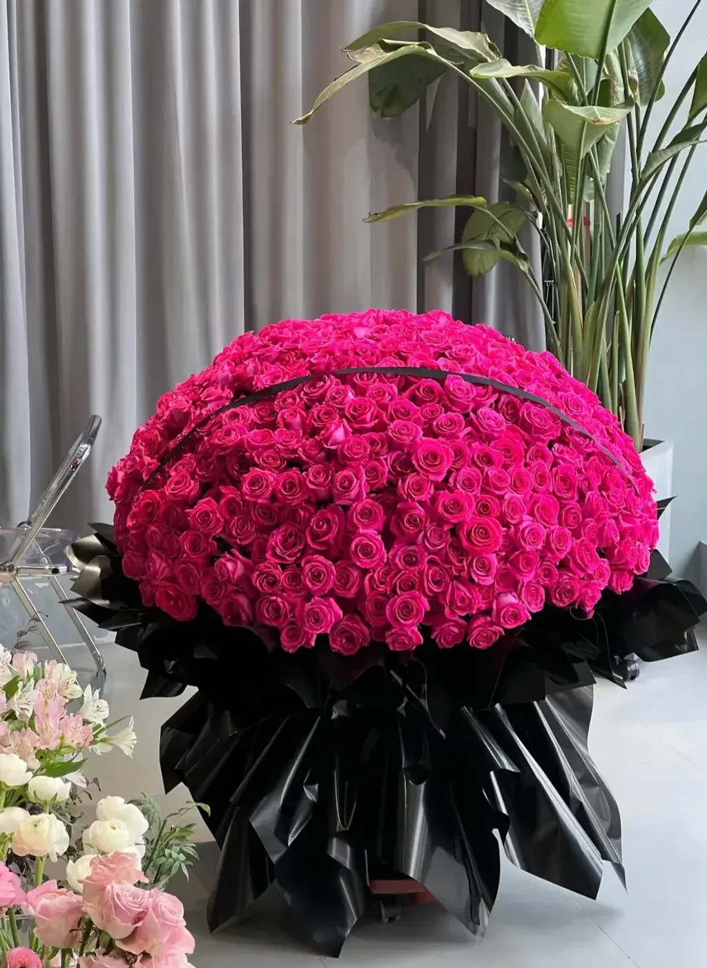 Extra Large Roses Bouquet