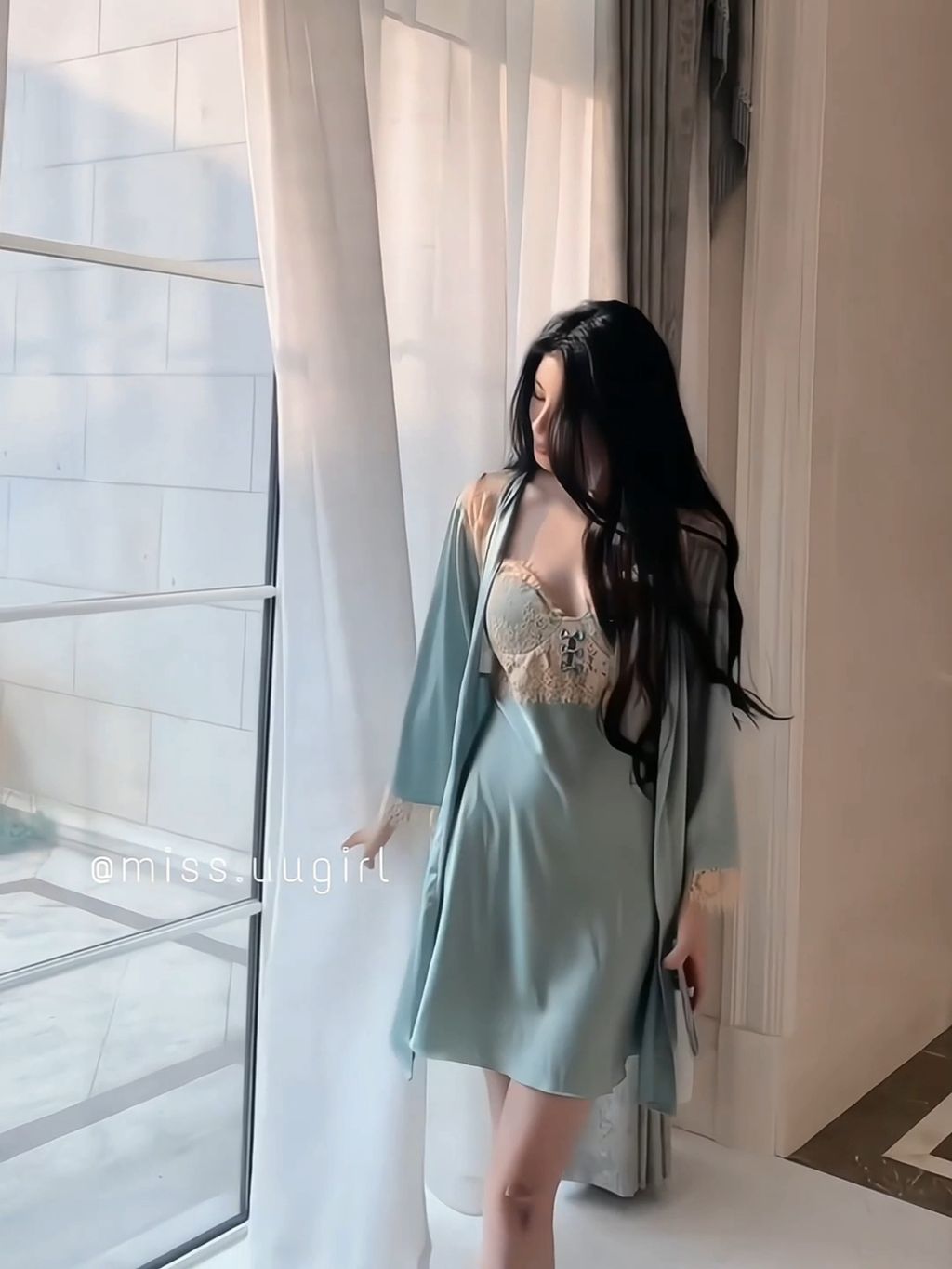 retouch_2023081913562678