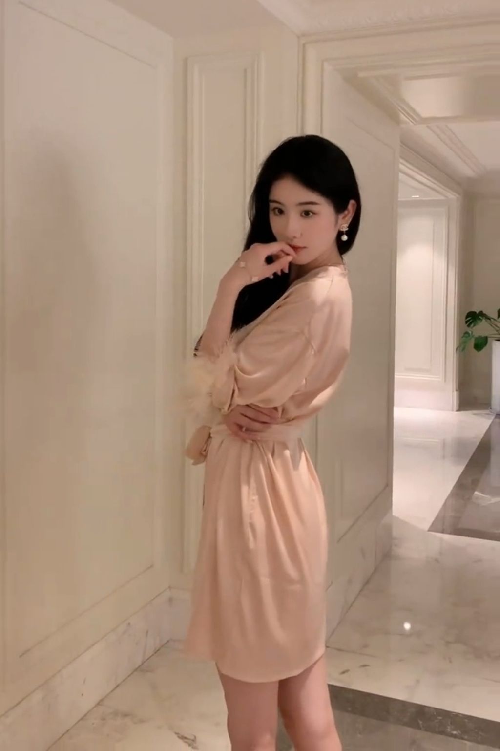 retouch_2023090820015496