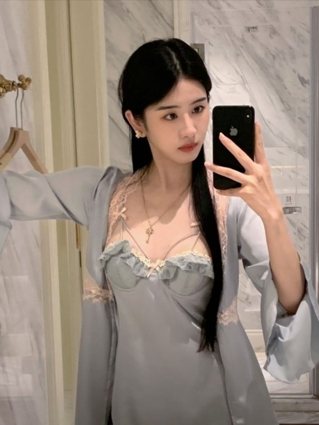 retouch_2023103118225452