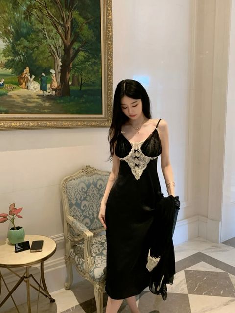 Screenshot_20241017_183105_com_xingin_xhs_NewOtherUserActivity_edit_190195572089163