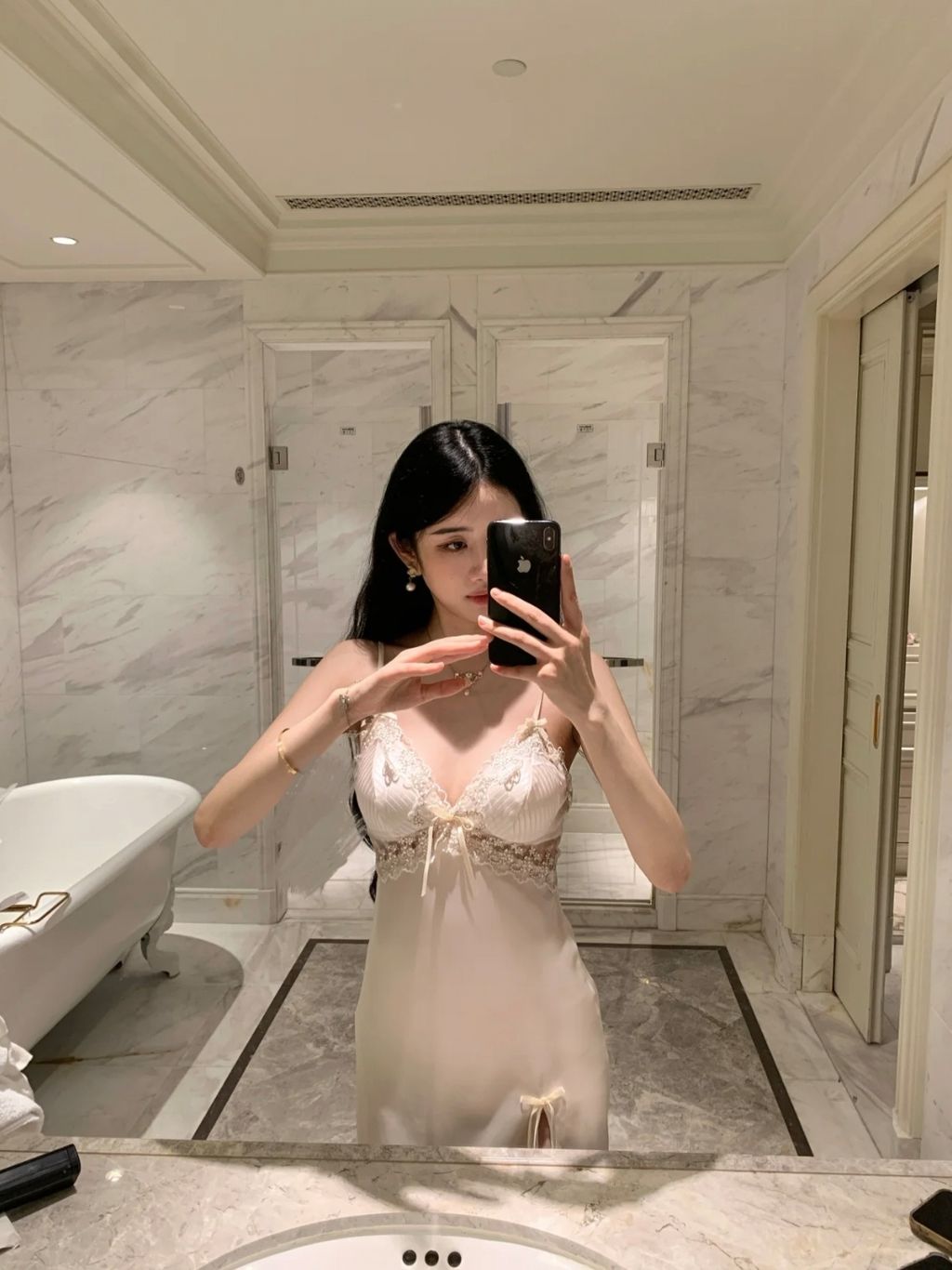 Screenshot_20241017_183028_com_xingin_xhs_NewOtherUserActivity_edit_190429378280949