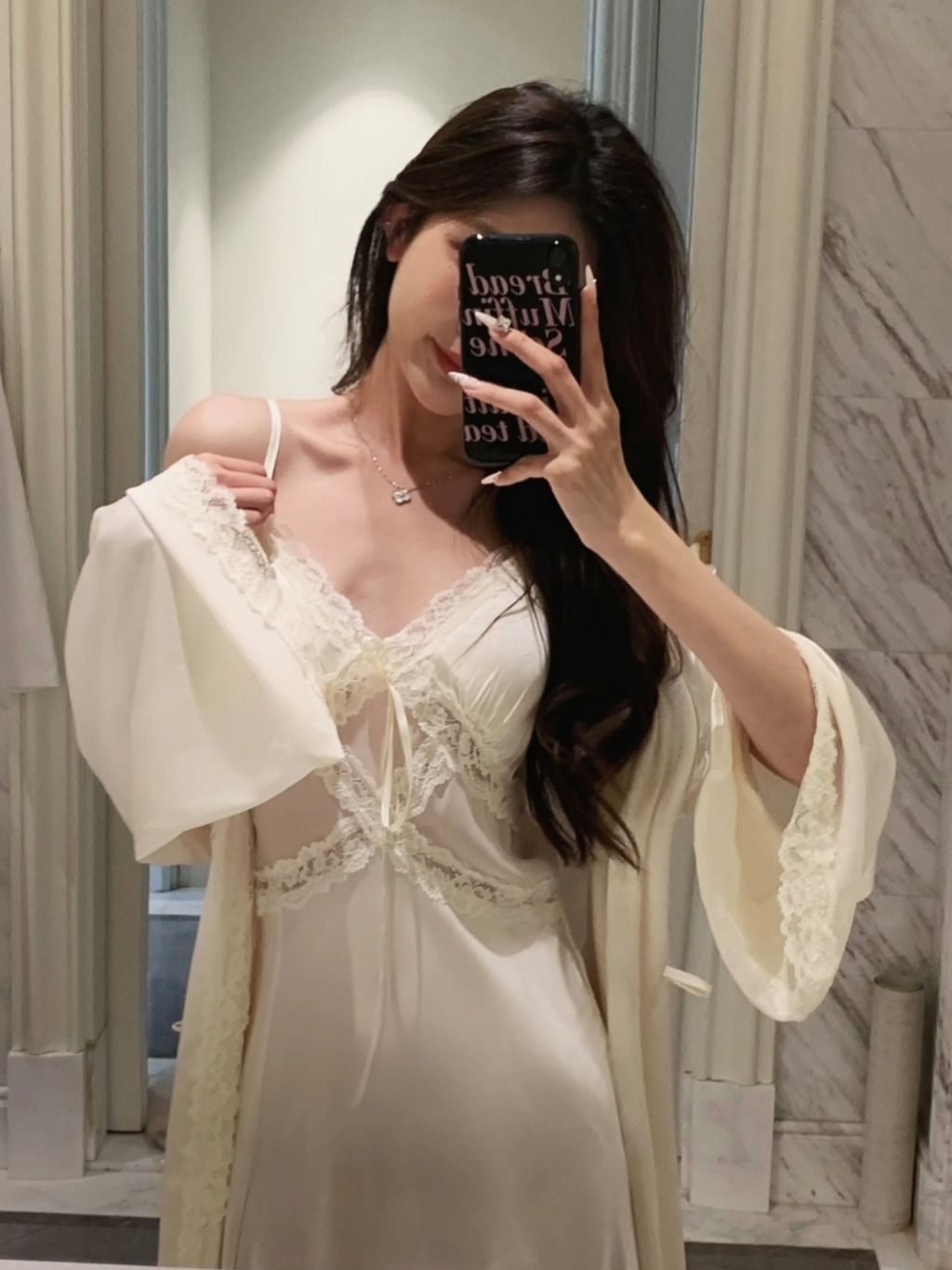Screenshot_20241017_182102_com_xingin_xhs_NewOtherUserActivity_edit_191186845918212