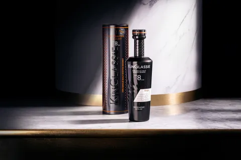 KinGlassie_0113_8YO_Raw_Bottle&Tin_Sticker_RT copy