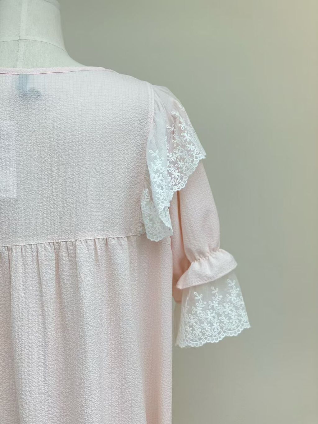 dce39a2351ceaed8eee60e8c23249a-1