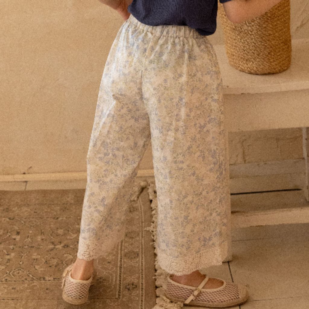 1774925944_8575102531