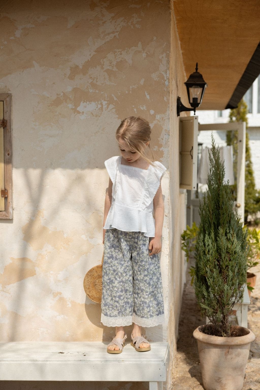 1774925823_7787424440