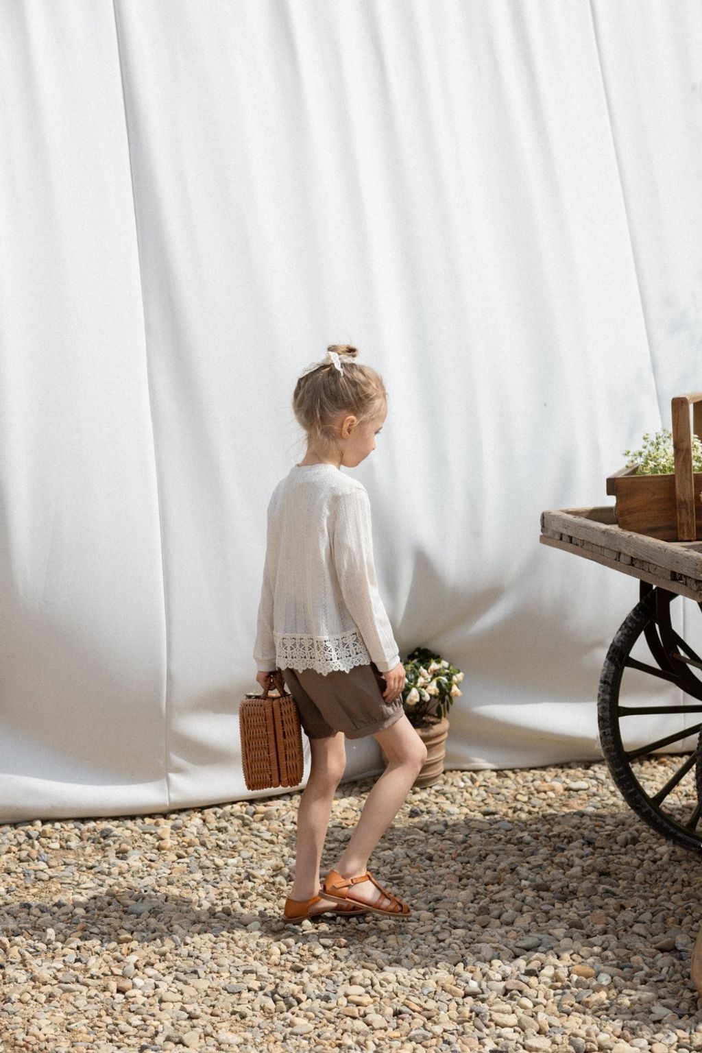 1774924892_2198119979