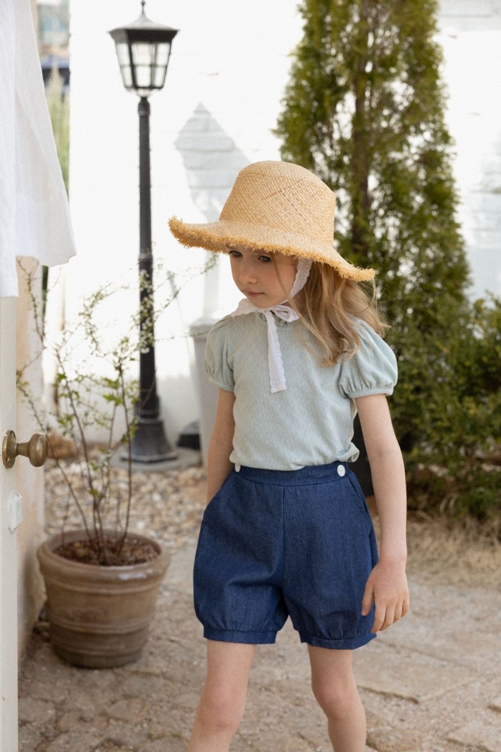 1774923635_4434005985