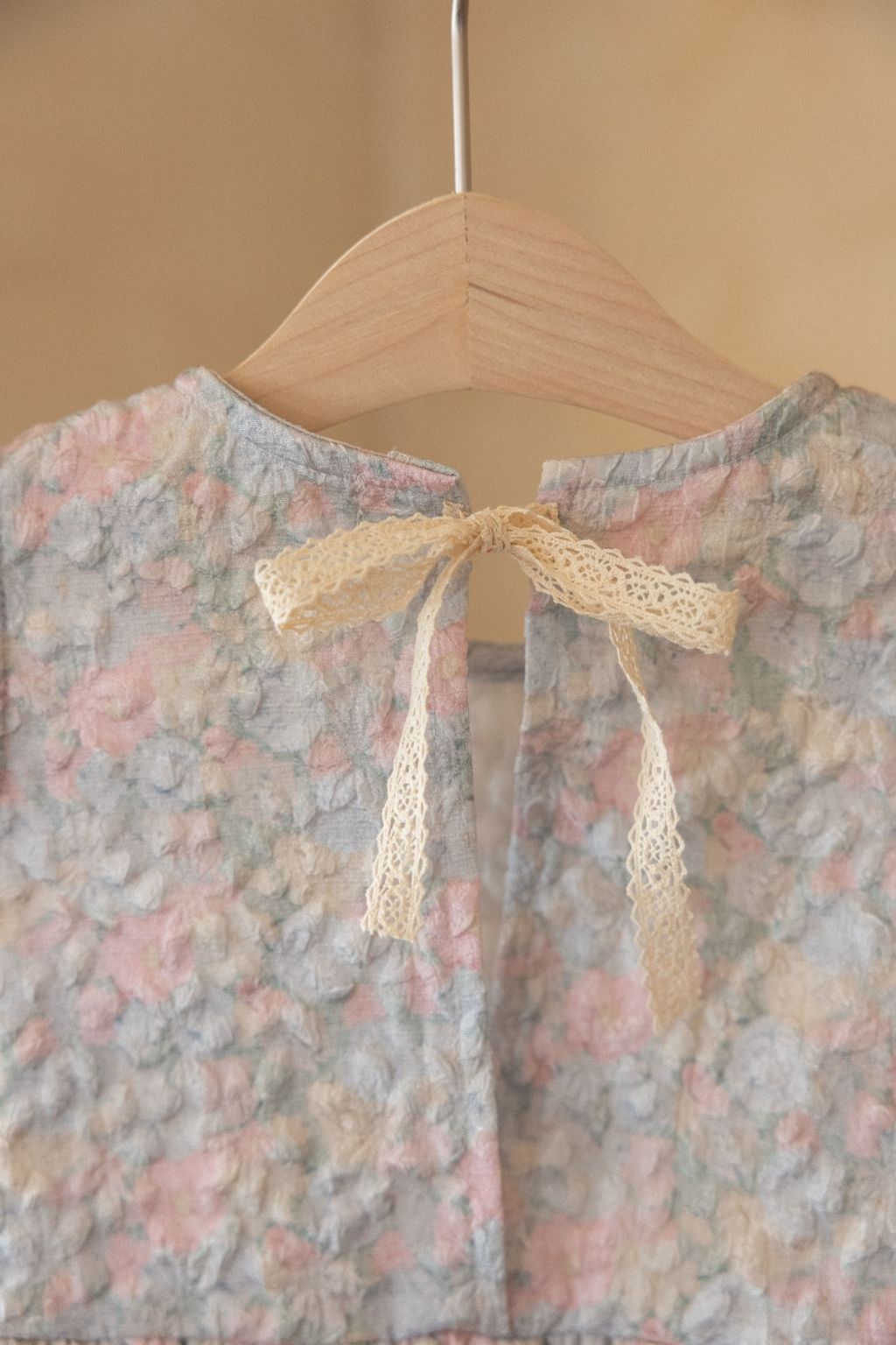 1774923161_2284877231