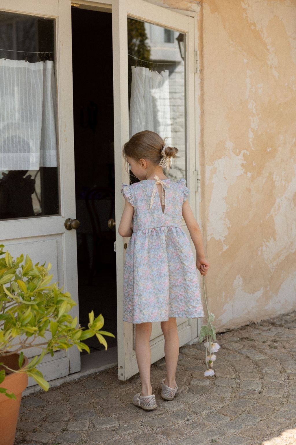 1774923163_7880915007