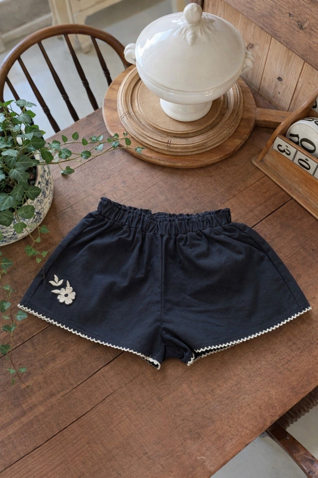 1775735355_3764218393