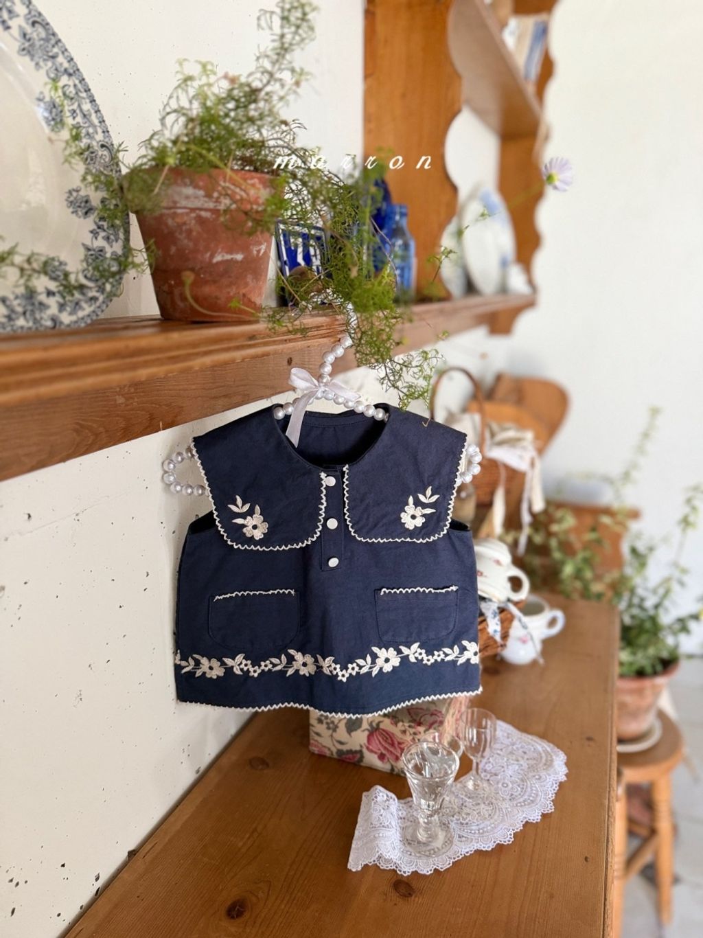 1775735150_2610401040