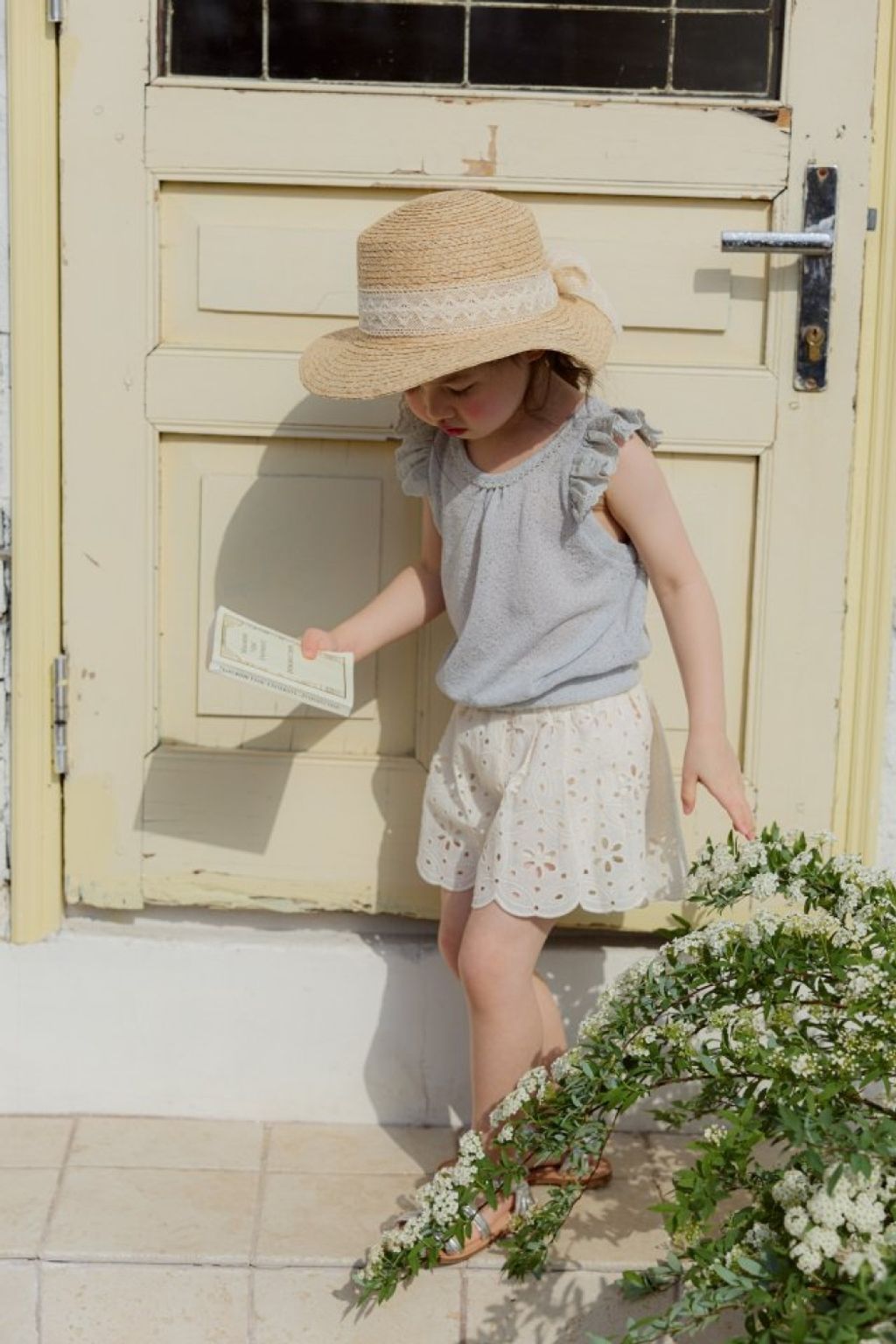 1745325559_2743330422