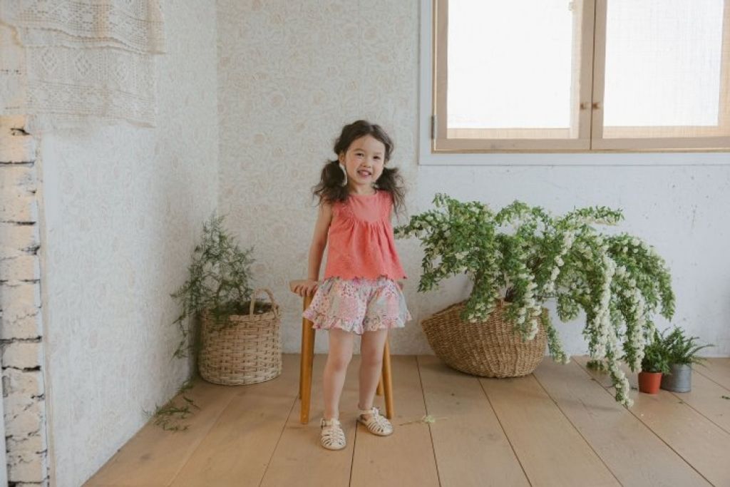 1742872573_9999035495