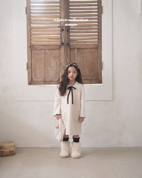 1760591829_8626288174