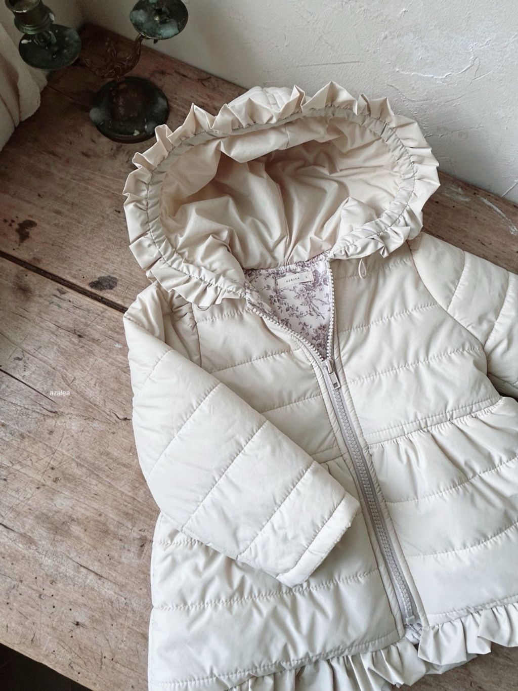 1760944325_1925838407