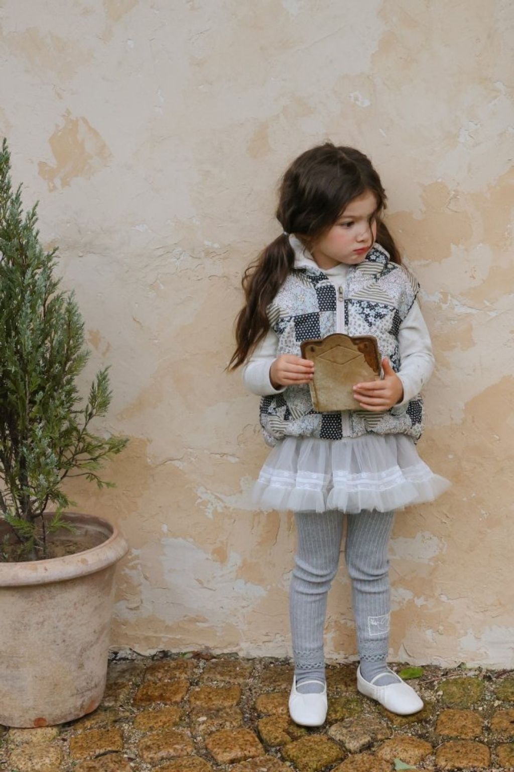 1760412664_3287385985