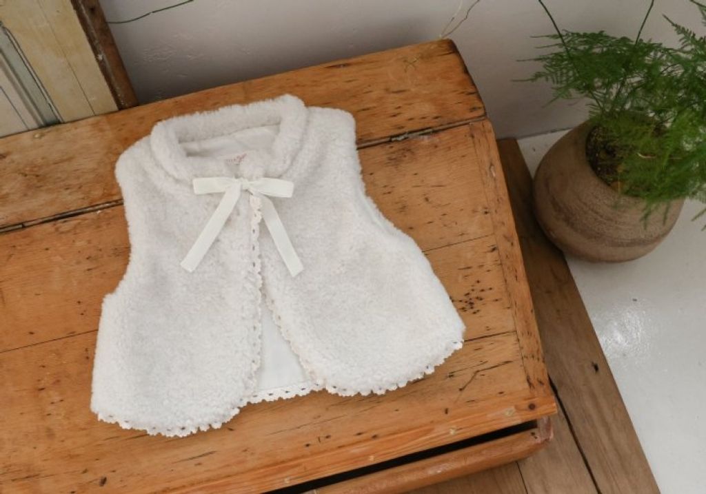 1760412830_1558279229