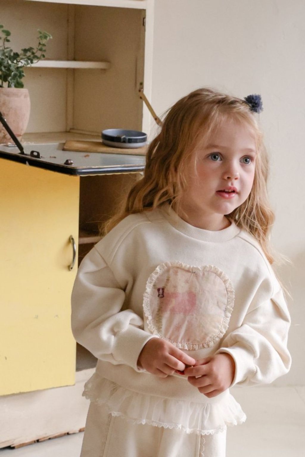 1760413371_4249380747