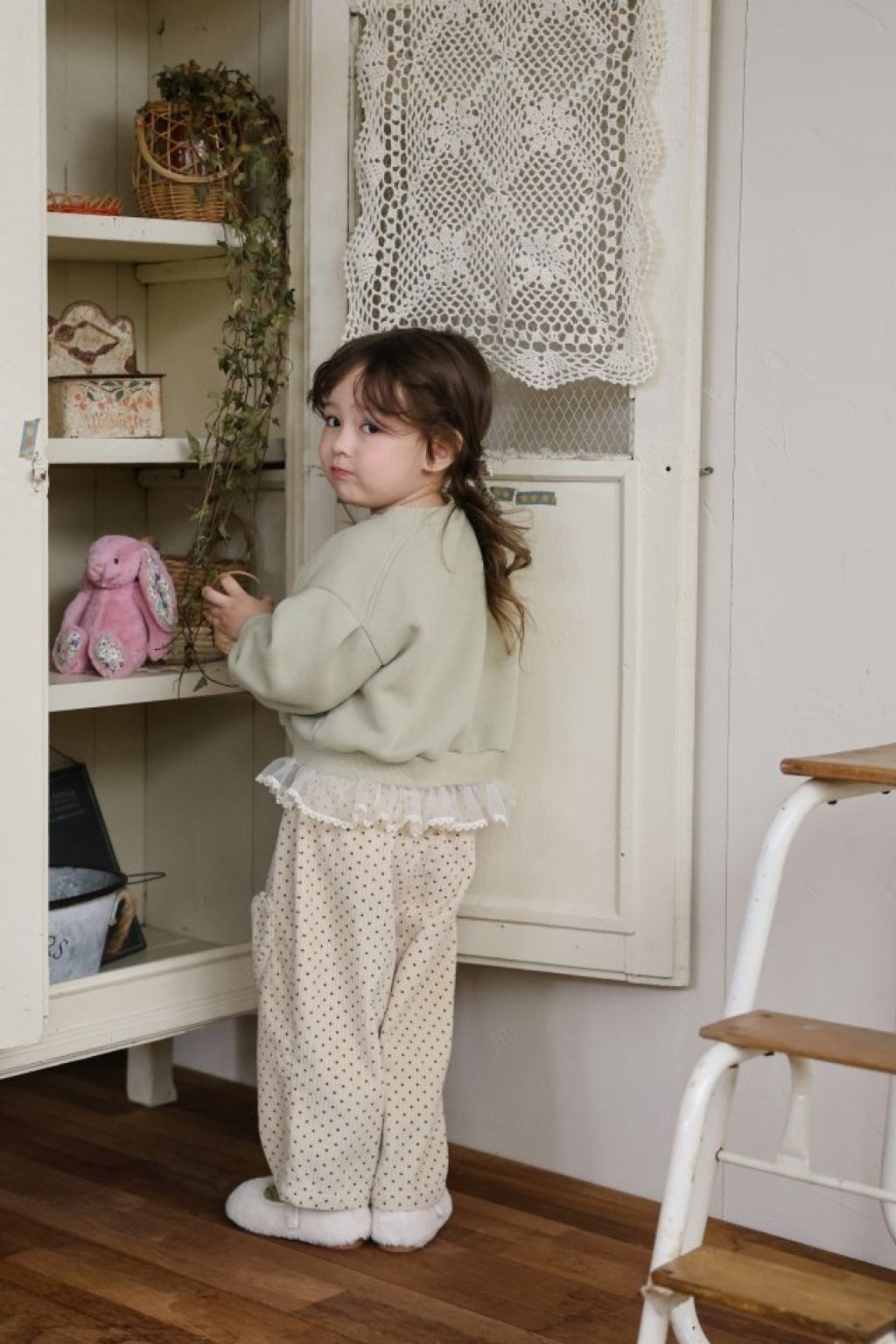 1760413500_5619451374