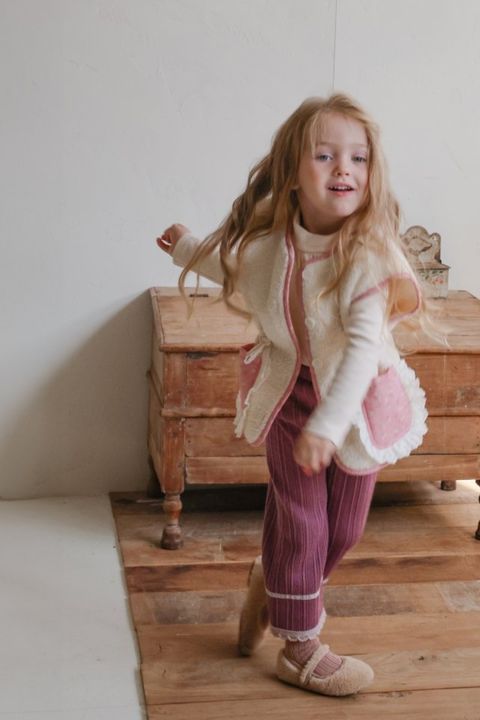 1761018799_1550201080