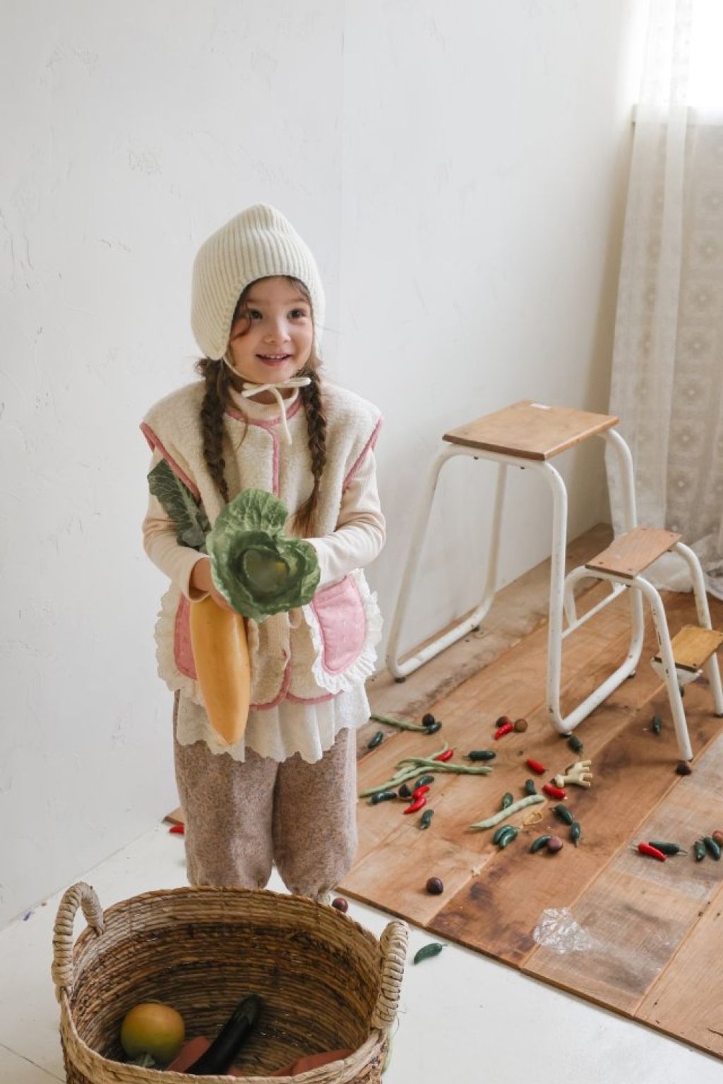 1761018800_5066105895