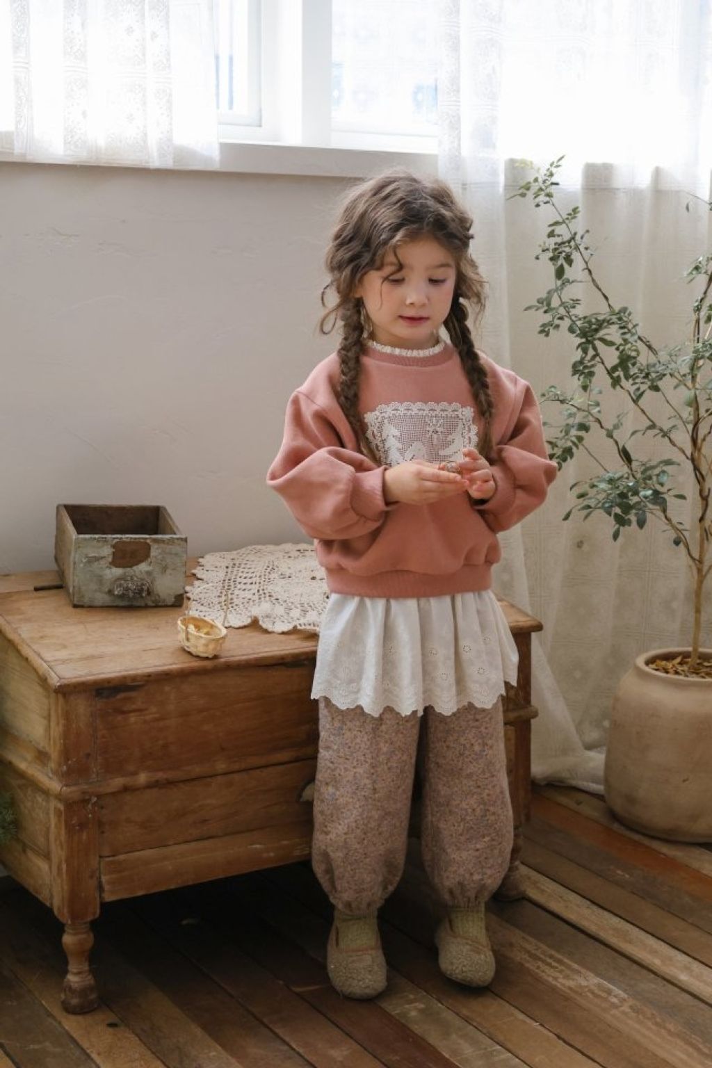 1761020725_2630905670